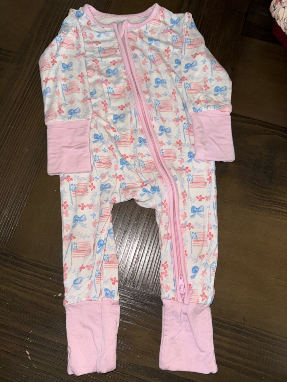 Charlie’s Project American Flag & Bow Print Bamboo Zippy